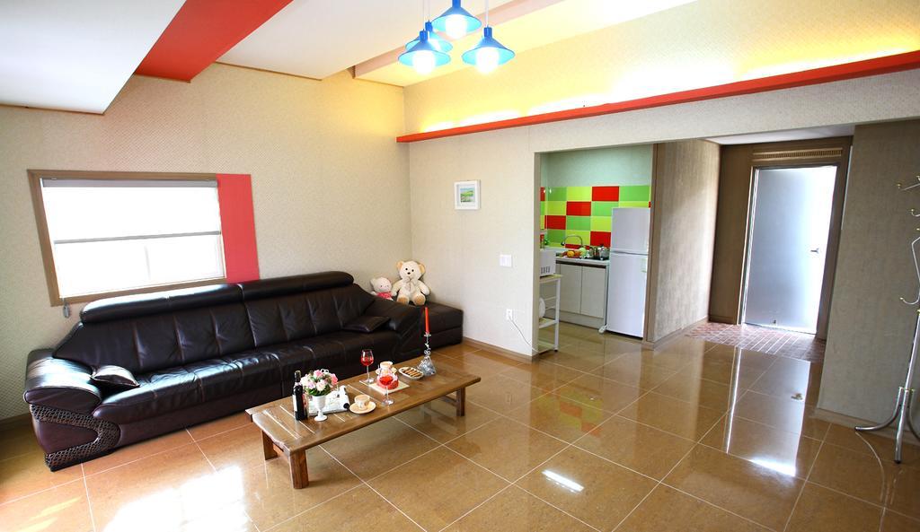 Bluesean Pension Namhae Exterior foto